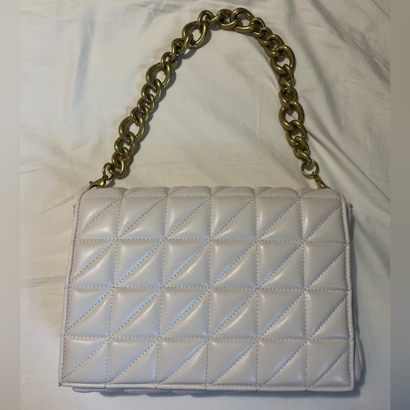 Quilted chain bag - Picture 2 of 6